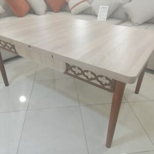 TABLE BASSE (L=1,40m x l=80cm)