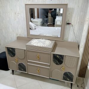 COIFFEUSE MODERNE (L=1,50m x l=48cm)